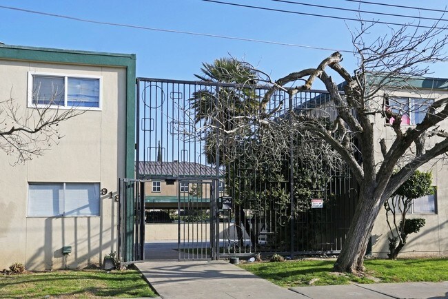 Building Photo - 918 Illinois Ave