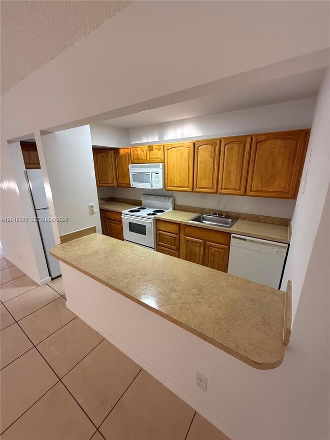 Building Photo - 455 S Pine Island Rd