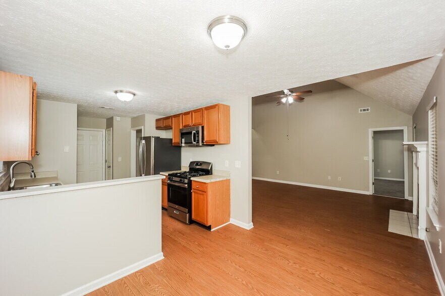Building Photo - 206 Coldsprings Ct