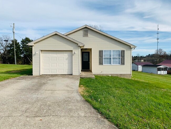 Building Photo - 112 Hunter Ridge Dr