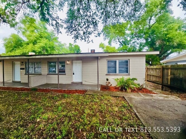 Building Photo - 611 Ave G SE