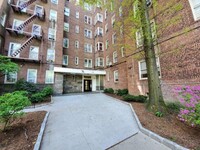 Building Photo - 1 bedroom in BRONX NY 10463