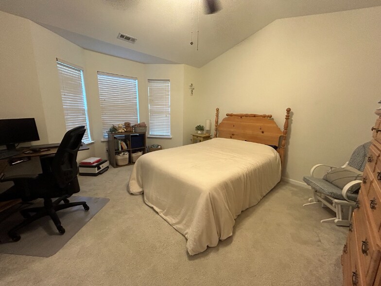 Building Photo - 169 Marquis Ct