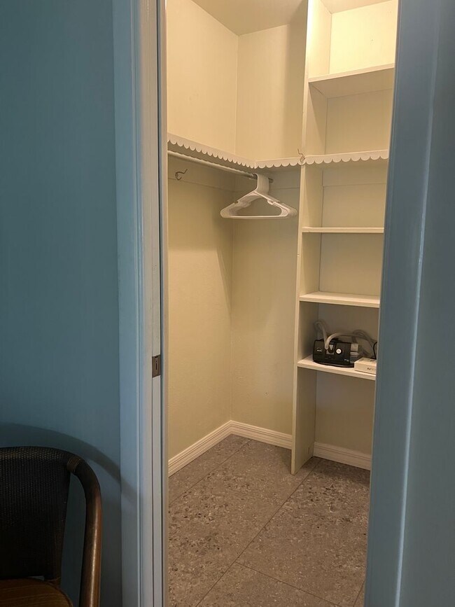 Building Photo - Venice, FL 2BR/2BA Condo in Sea Villas