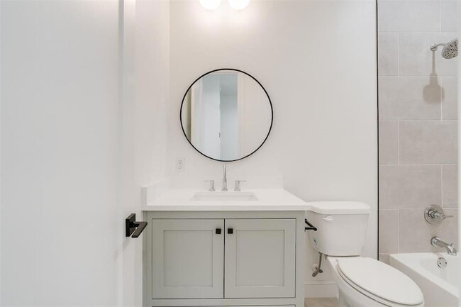 Building Photo - 827 NW 8th St