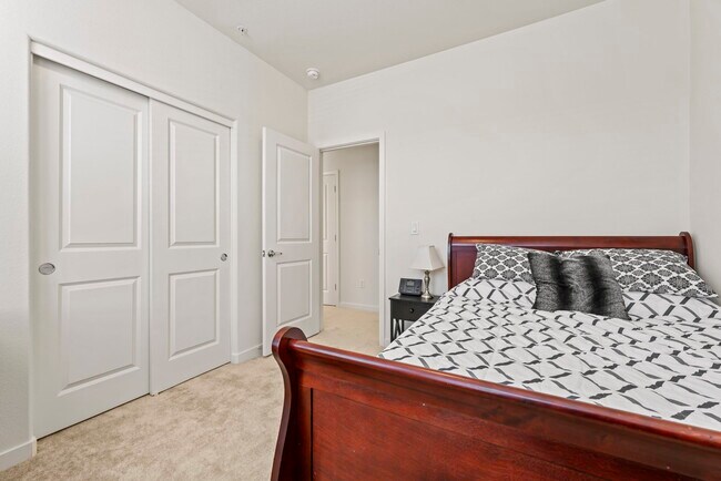 Building Photo - 4928 Black Falcon Way