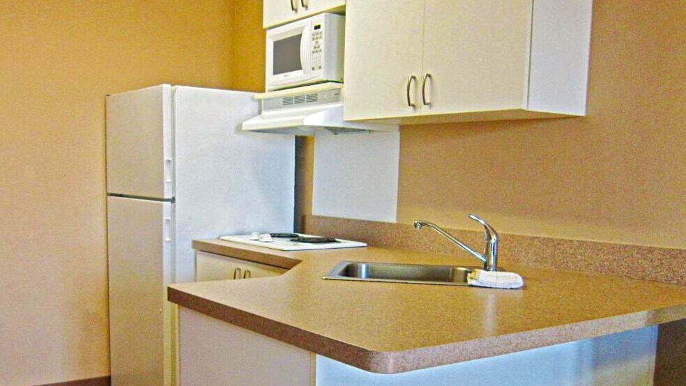 Building Photo - 4751 Governors House Dr SW