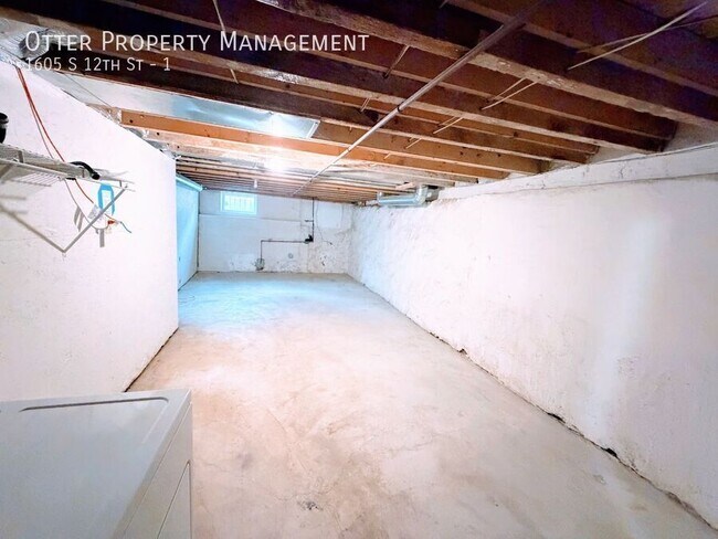 Building Photo - 1605 S 12th St