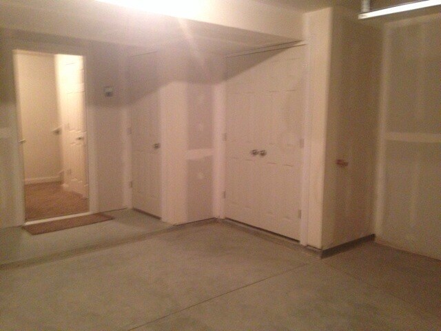 Building Photo - Great 4 bedroom Townhouse in Ogden for Rent