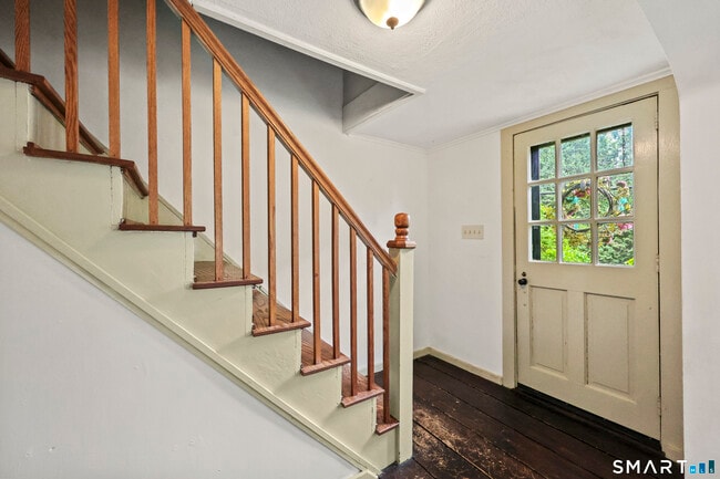 Building Photo - 917 Hopewell Rd