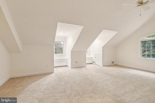 Building Photo - 2527 Hunter Mill Rd