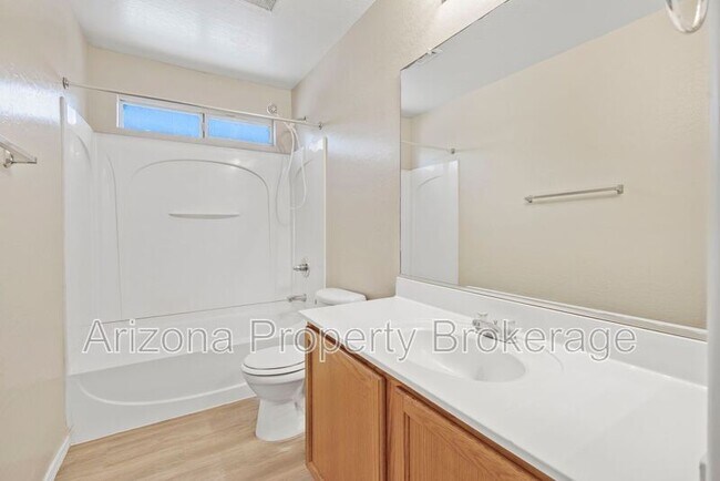 Building Photo - 31567 N Cactus Dr