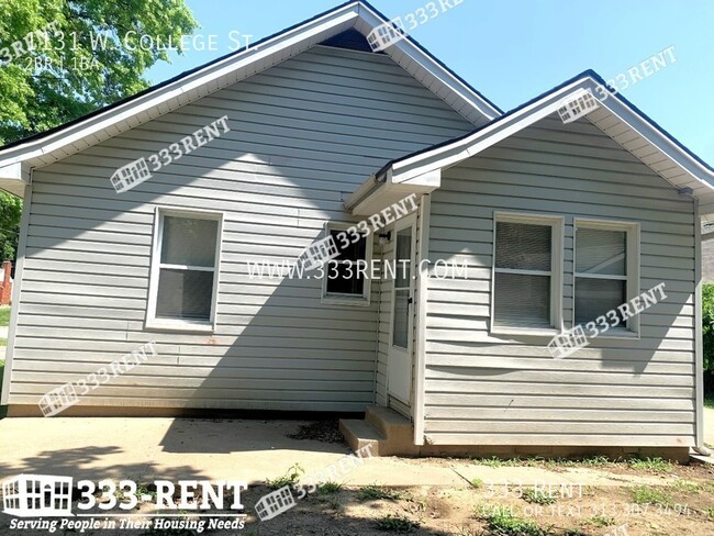 Building Photo - Storage! Full basement and detached garage!