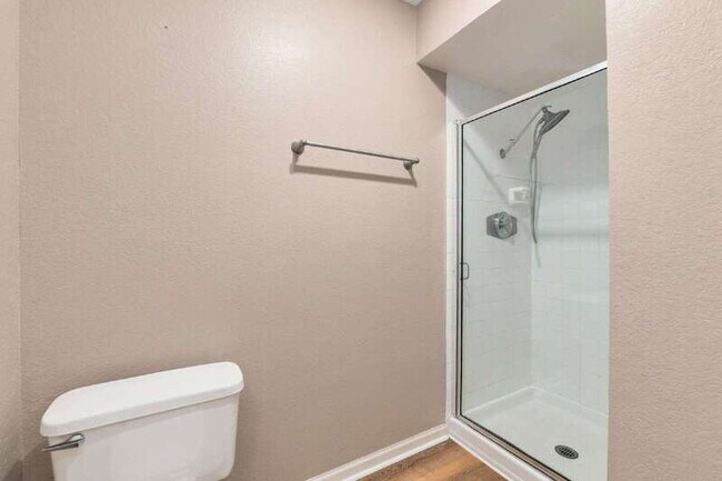 Building Photo - 6750 Beadnell Way