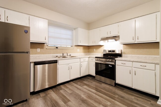 Building Photo - 5801 Furnas Rd