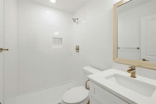 Building Photo - 1915 E Martin Luther King Jr Blvd