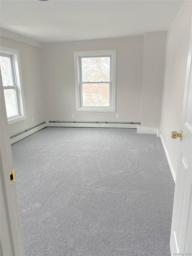 Building Photo - 47 Main St