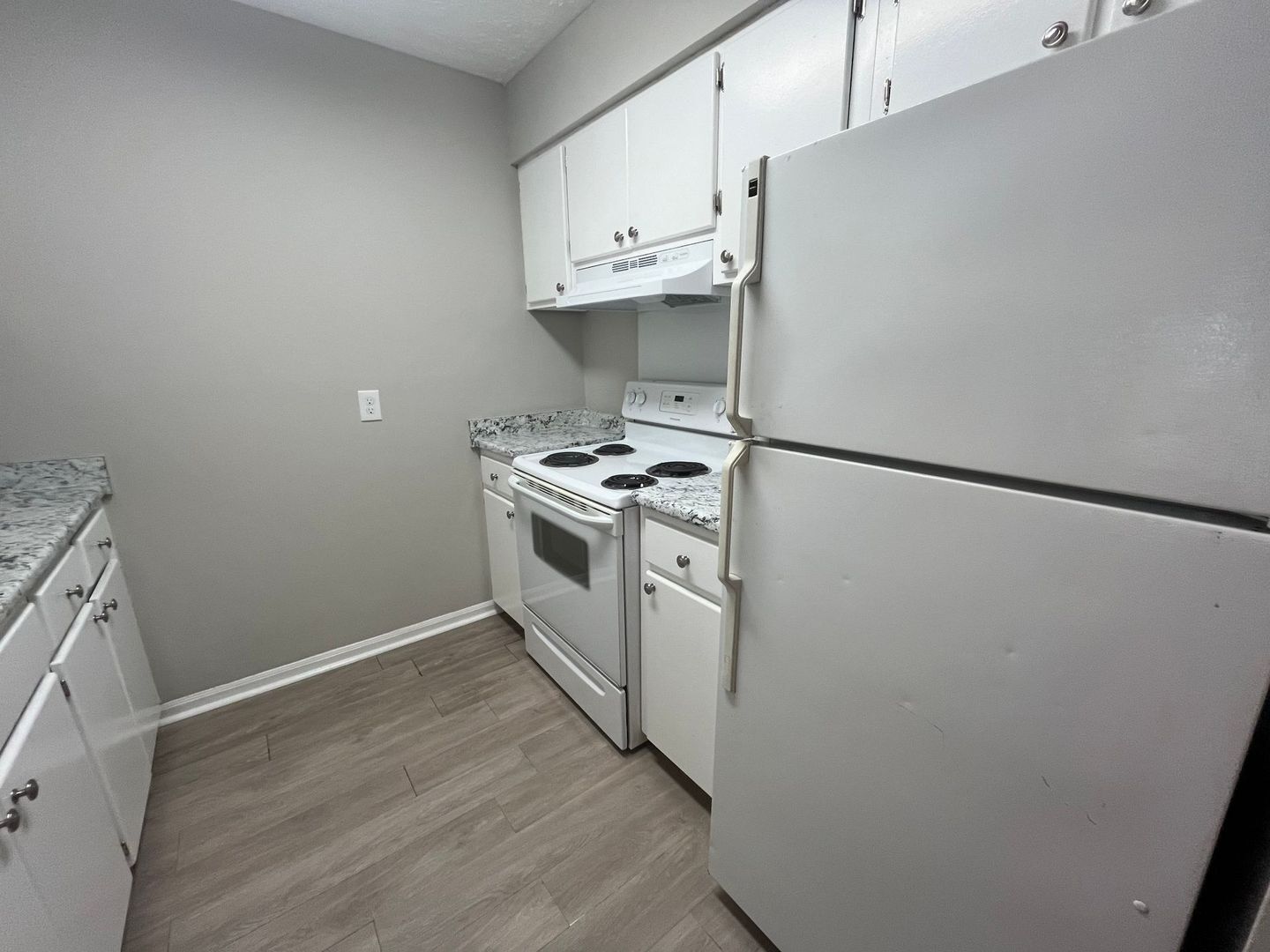 Building Photo - 301 E Second St