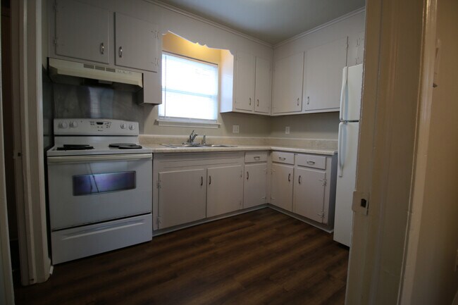 Building Photo - 119 Bob Lane