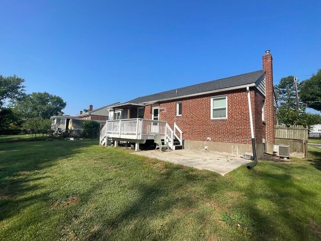 Building Photo - Newly Renovated 3 Bedroom in Silver Spring