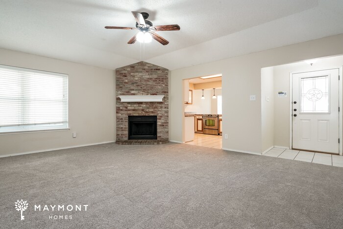 Building Photo - 806 Love Wood Ln