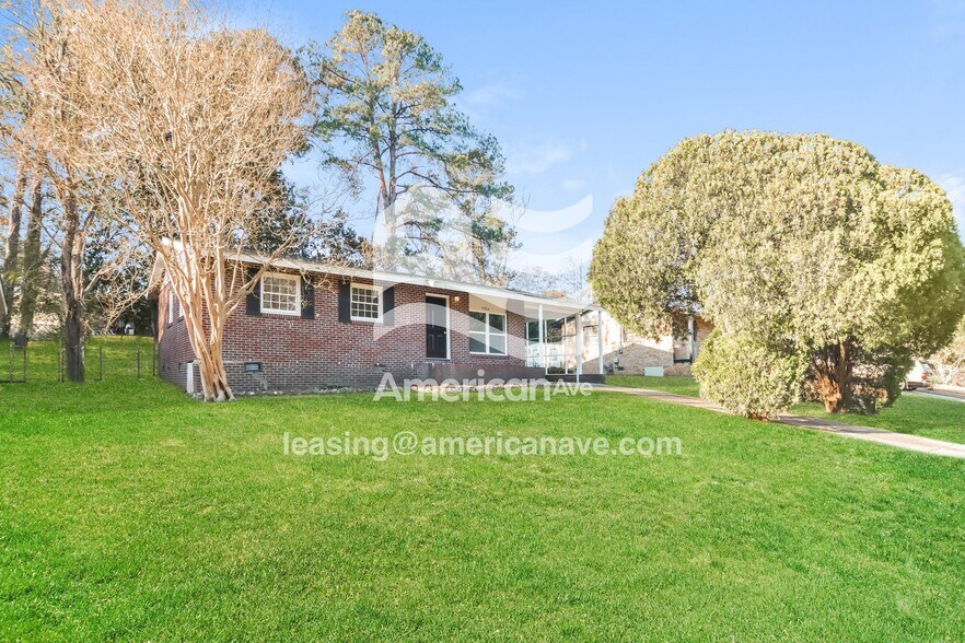 Building Photo - 4964 Gardiner Dr