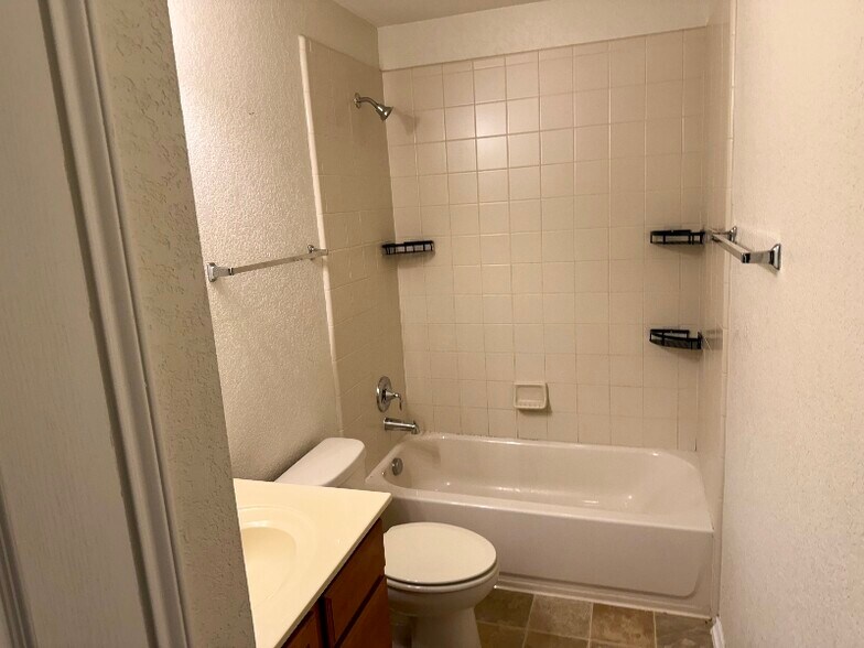Building Photo - 6623 San Miguel Way