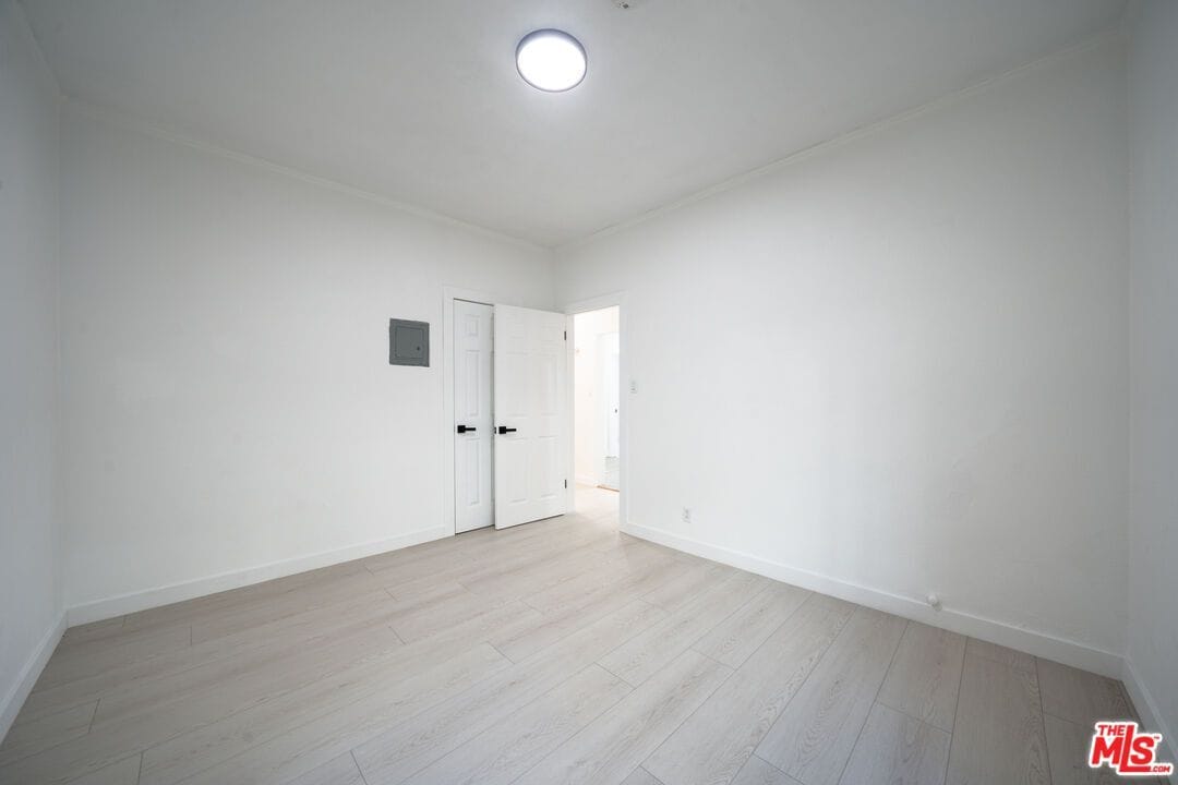 Building Photo - 5355 W 8th St