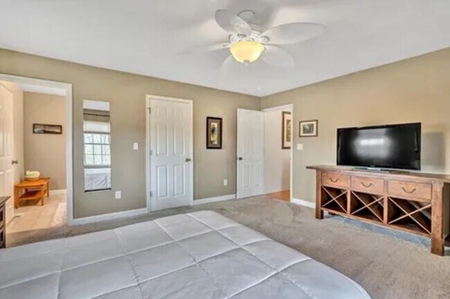 Building Photo - 3 Bedroom || 3 Bathroom Home in Moneta