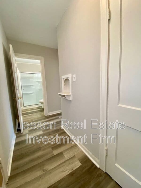 Building Photo - 735 Ratcliff St