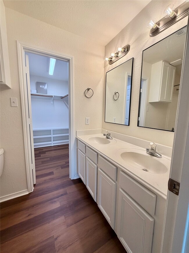 Building Photo - 22807 Red Leo Ln