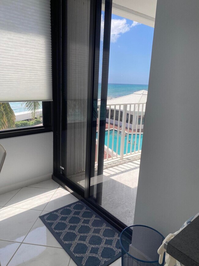 Building Photo - 3590 S Ocean Blvd