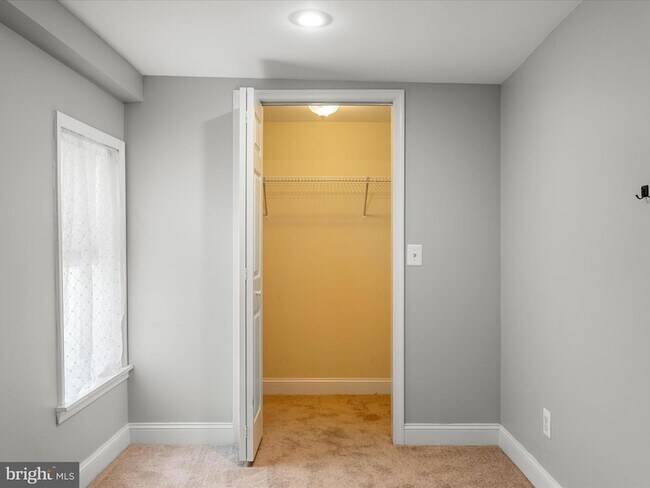 Building Photo - 5479 Main St