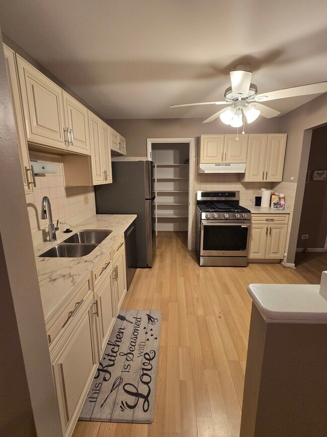 Building Photo - 314 Silverwood Ct