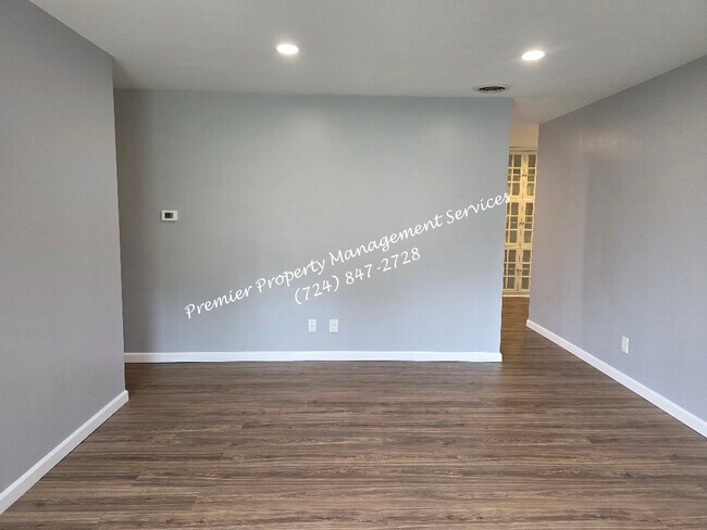 Building Photo - 116 Sunflower Rd