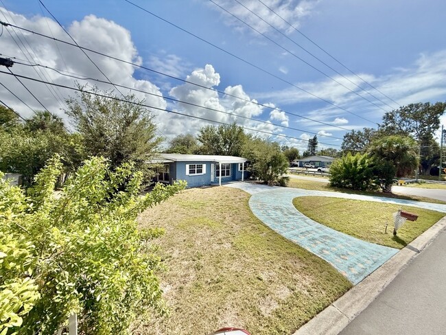 Building Photo - 9401 88th Way N