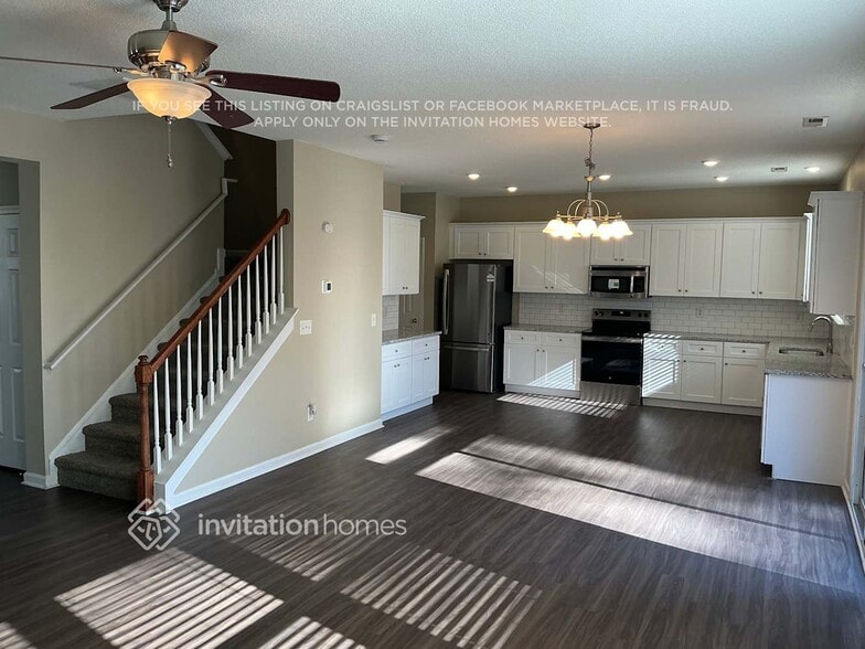 Building Photo - 314 Rondelay Dr