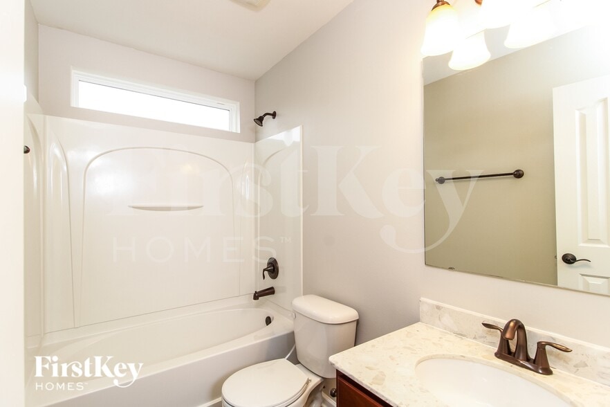 Building Photo - 2958 Mirasol Ct