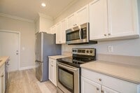 Building Photo - 446 Rainbow Springs Terrace