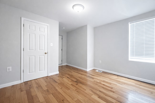 Building Photo - Beautiful Three-Bedroom Home In Baltimore