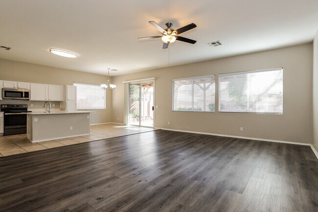 Building Photo - 13587 W Tara Ln