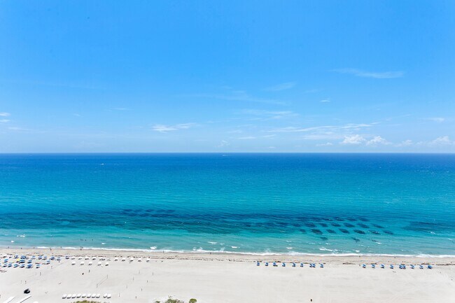 Building Photo - 3000 N Ocean Dr