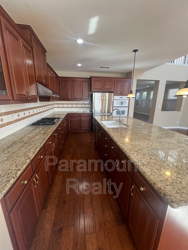 Building Photo - 612 Carrington Ct