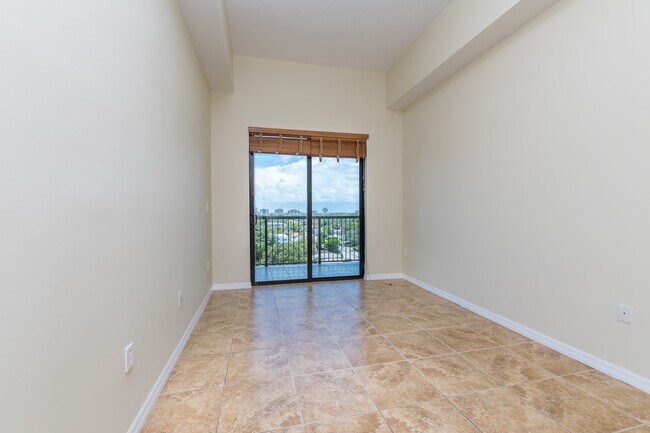Building Photo - 1690 SW 27th Ave