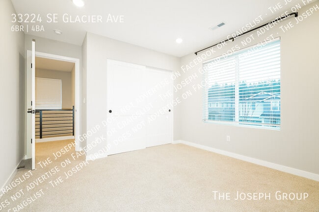 Building Photo - 33224 Glacier Ave SE