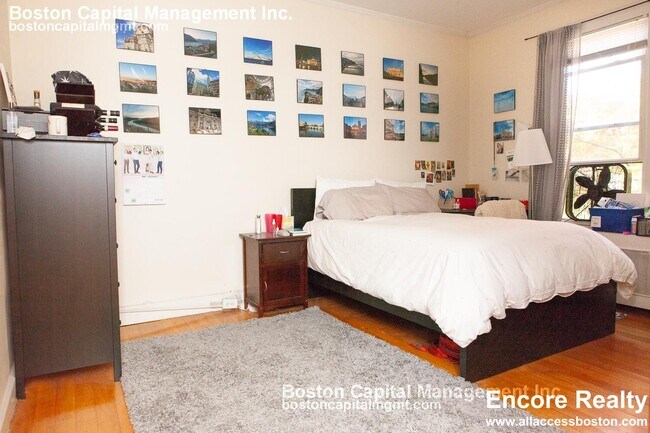 Building Photo - 1743 Commonwealth Ave