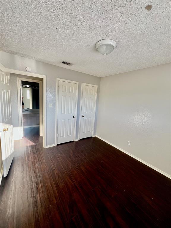 Building Photo - 6497 Hart Ln