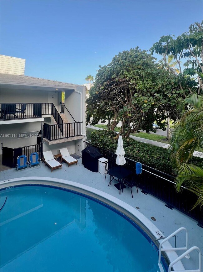 Building Photo - 195 Sunrise Dr