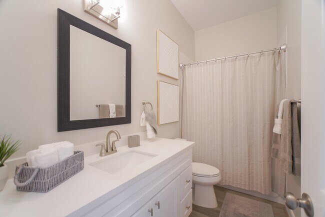 Building Photo - 504 Nursery Rd