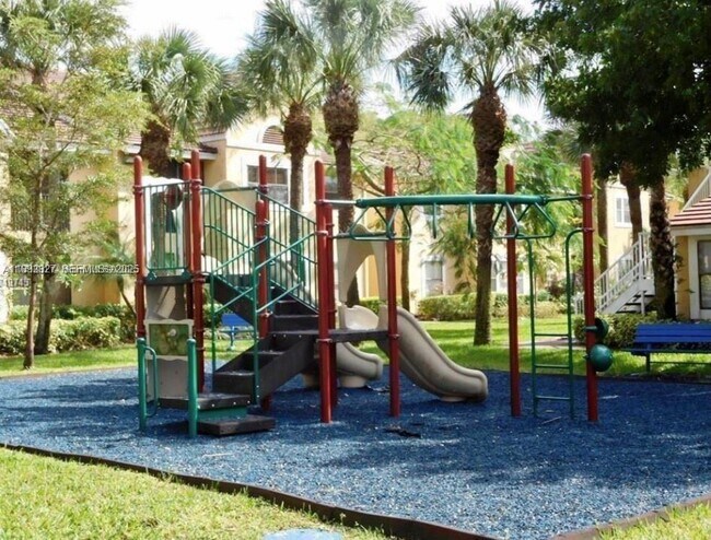 Building Photo - 15551 SW 104th Terrace